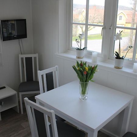 Stuga Pa Hammarbergs Gard Kungsbacka Esterno foto